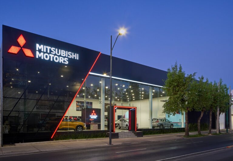 Mitsubishi Aeropuerto